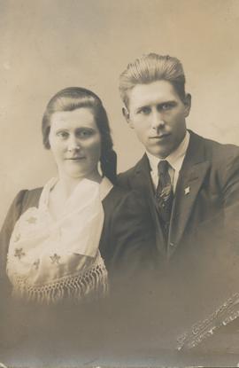 Sigurbjörn Benediktsson (1899-1987) og Sigurbjörg Snæbjarnardóttir (1905-1996) Ártúnum Laufássókn...