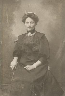 04729-Oliva María Guðmundsson (1858-1937)-sýslumannsfrú Kirkjubæjarklaustri