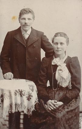 Jónas Helgason (1867) frá Hæli-Sigríður Oddsdóttir (1883-1962)-Reykjavík-hjónamynd-foreldrar 3269...