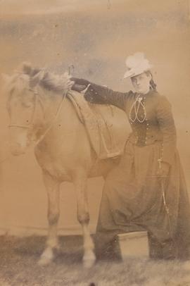 Anna Guðrún Þorsteinsdóttir (1860-1944) ljósmóðir Blönduósi ov