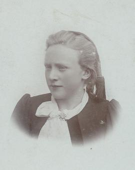 3613-Margrét Kristjánsdóttir (1888-1964)-kona Þorsteins Bjarnasonar kaupmanns Þorsteinshúsi-dótti...