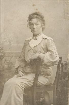 Guðríður Sigurðardóttir Líndal (1878-1932) Holtastöðum