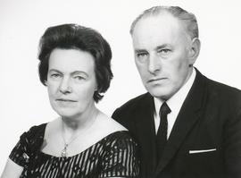 3624-Theodóra A Berndsen (1923-2007)-Knútur Berndsen (1925-2013)-Blönduósi