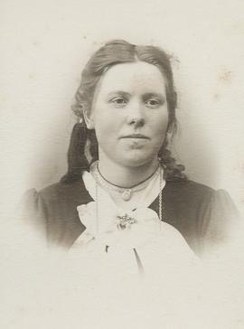 Katrín Brynjólfsdóttir (1883-1950) vk Sveinsstöðum frá Kaldbak í Hrunamannahreppi