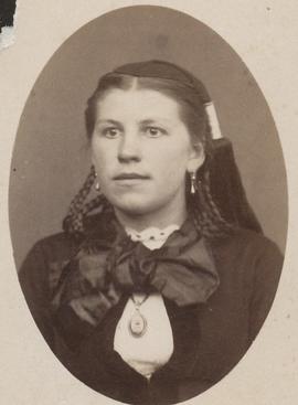 3299-Björg Halldórsdóttir (1873-1943)-Móbergi