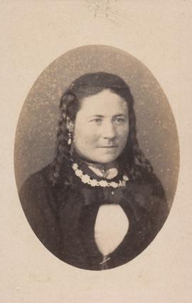 Kristín Sveinsdóttir (1860-1947) Ystagili sjá umfjöllun í NOTES / Athugasemdum