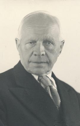 Stefán Stefánsson (1873-1964) bóndi Svalbarði Þing. 80 ára