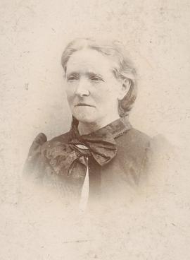 Sesselja Stefánsdóttir (1849-1924) ljósmóðir Óspaksstöðum