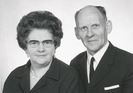 3864-Hallbera Eiríksdóttir (1919-1971)-Ólafur Magnússon (1915-1991)-Sveinsstöðum-foreldrar 3865