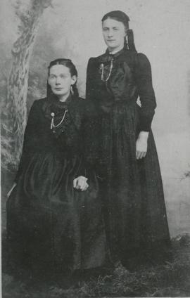 Kristín Sigurðardóttir (1867-1904) kennari-Sigurbjörg Gísladóttir (1873-1940) Húnstöðum