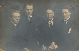 Helgi (1902-1959), Hjálmur (1895-1933), Jón (1893-1986) og Magnús (1898-1986) Konráðssynir