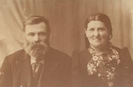 Björn Magnússon (1855-1921) Syðra-Hóli og Margrét Magnúsdóttir (1850-1945), systkinamynd