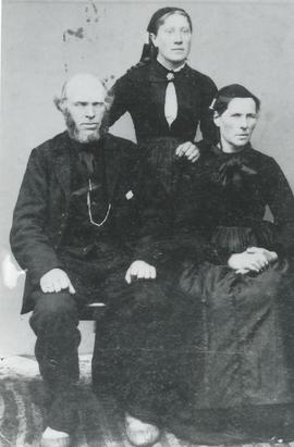3038-Jóhann Pétur Pétursson (1833-26)-Elín Guðmundsdóttir (1838-26)-Hólmfríður E Benediktsd (1871...