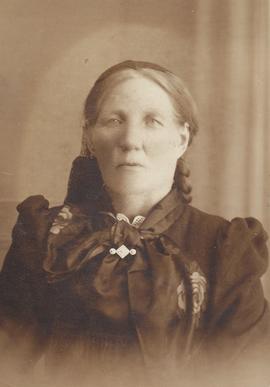 Guðrún Sigurðardóttir (1855-1930) Bröttuhlíð og Fornastöðum Blönduósi