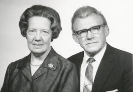 3746-Hulda Pálsdóttir (1908-1995) kennari-Pétur Pétursson (1905-1977)-Guðlaugsstöðum