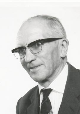 3742-Jakob Sigurjónsson (1897-1996) Stóradal