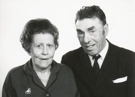 3929-Sigrún Jónsdóttir (1904-1996)-Rögnvaldur Bergmann Ámundason (1906-1979)-Vatnahverfi og Katrí...