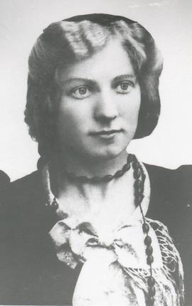 3684-Hólmfríður Zophoníasdóttir (1889-1957)-Ásgeirshúsi Blönduósi-dóttir 3709-k 3711